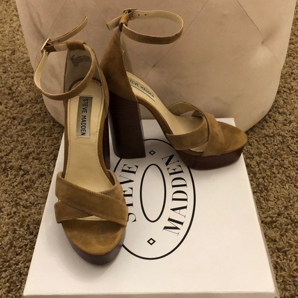 Steve Madden platform sandal